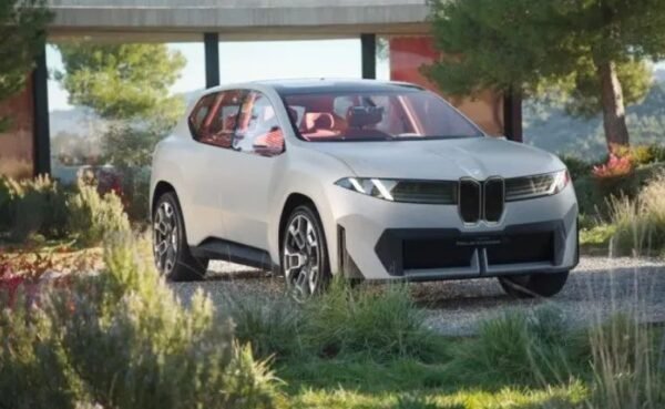BMW has unveiled its new electric crossover, the Vision Neue Klasse X