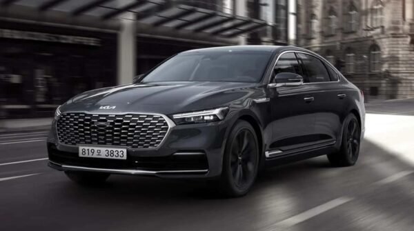 The new grille for the flagship sedan Kia K9 2025 has been unveiled